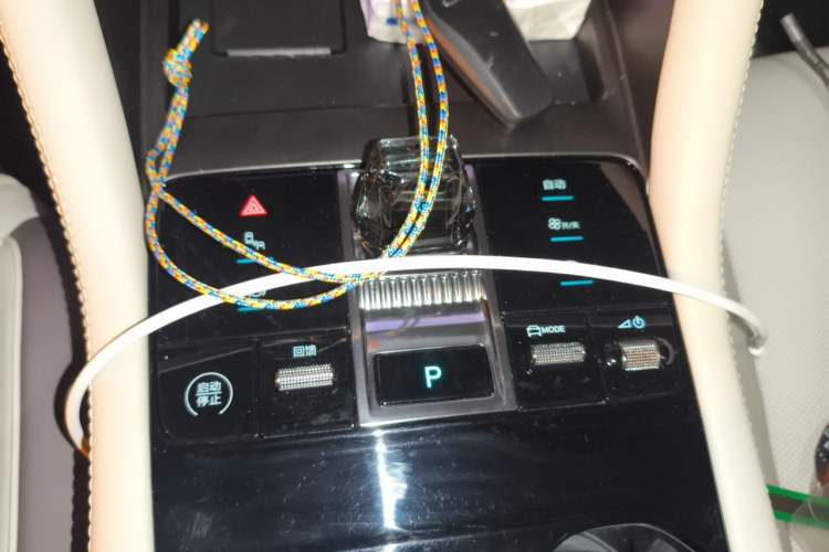 Used BYD Song PLUS New Energy 2025 EV 520km Premium Version Gear Lever