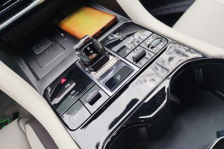 Used BYD Song PLUS New Energy 2025 DM-i Intelligent Driving 160KM Flagship Model Gear Lever