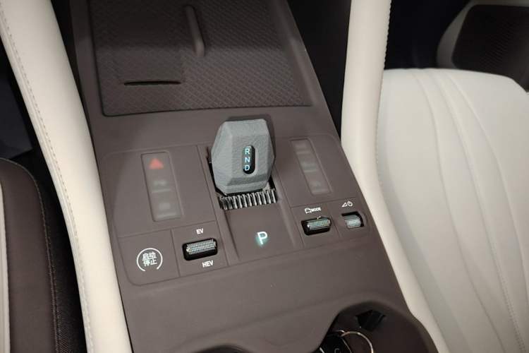Used BYD Song PLUS New Energy 2025 EV Intelligent Driving Edition 520km Luxury Model Gear Lever