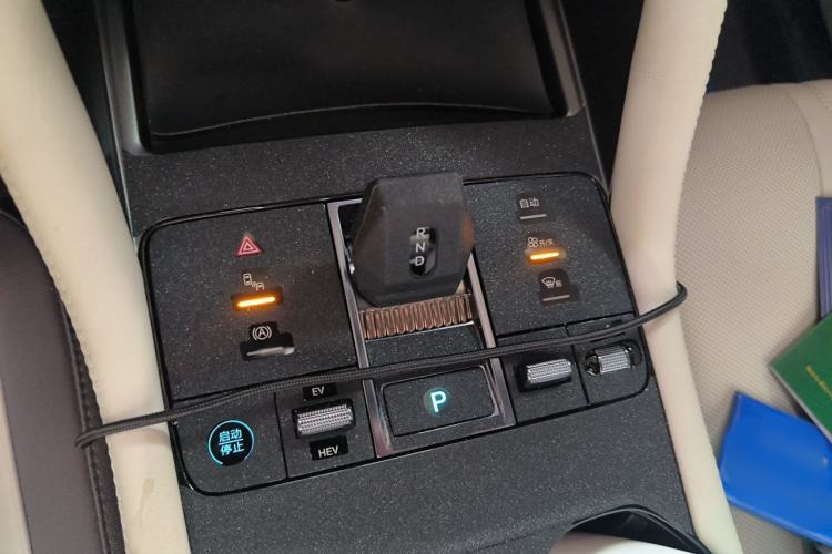 Used BYD Song PLUS New Energy 2025 DM-i 112KM Prestige Model Gear Lever