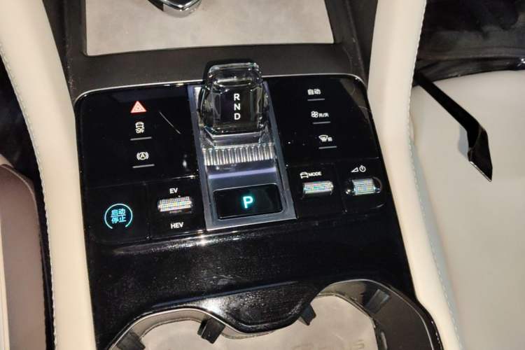Used BYD Song PLUS New Energy 2025 DM-i 112KM Prestige Model Gear Lever