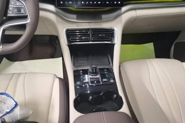 Used BYD Song PLUS New Energy 2025 DM-i 112KM Prestige Model Gear Lever
