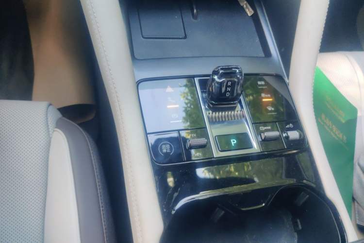 Used BYD Song PLUS New Energy 2025 DM-i 160KM Flagship Model Gear Lever