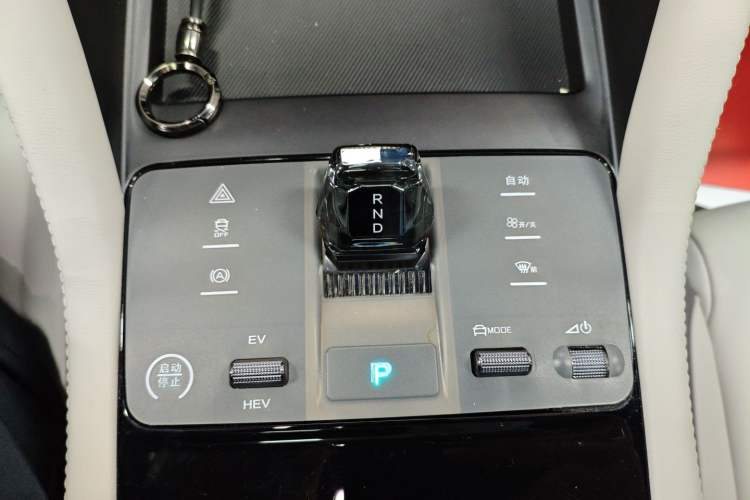 Used BYD Song PLUS New Energy 2025 DM-i 112KM Prestige Model Gear Lever