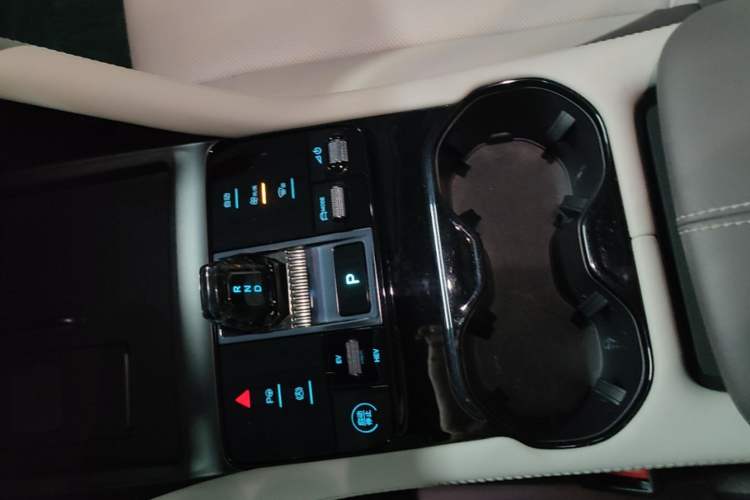 Used BYD Song PLUS New Energy 2025 DM-i 160KM Flagship PLUS Gear Lever