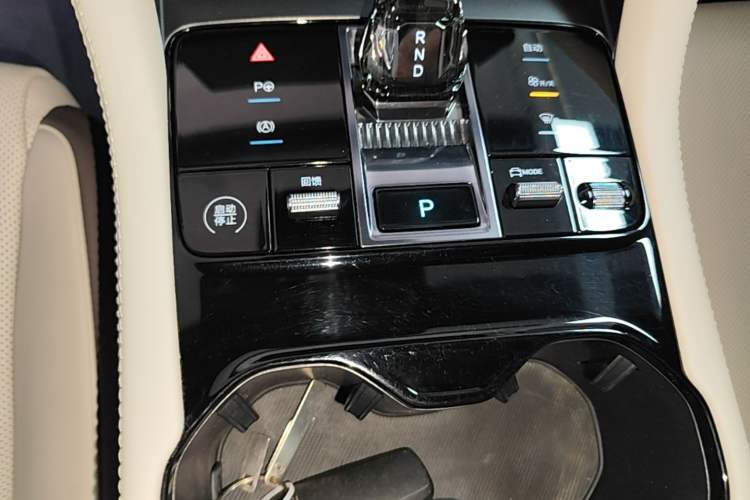 Used BYD Song PLUS New Energy 2025 EV Intelligent Driving Version 520km Premium Model Gear Lever