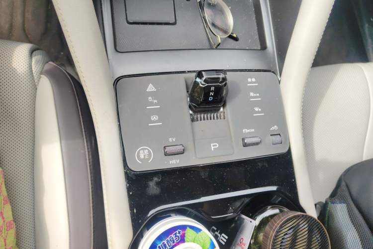 Used BYD Song PLUS New Energy 2025 DM-i 112KM Prestige Model Gear Lever