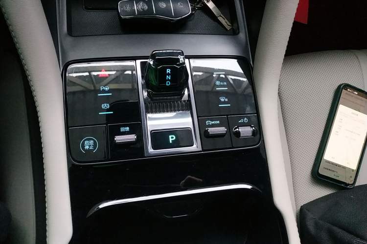 Used BYD Song PLUS New Energy 2025 EV Intelligent Driving Version 520km Premium Model Gear Lever