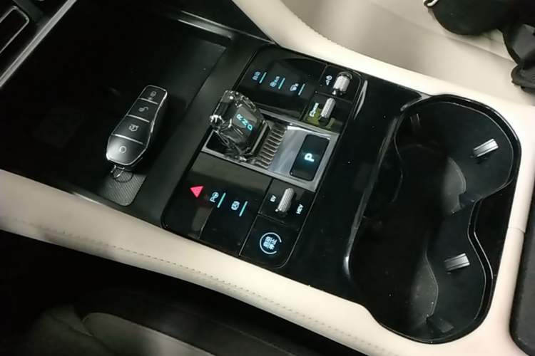 Used BYD Song PLUS New Energy 2025 DM-i Intelligent Driving 160KM Flagship Model Gear Lever