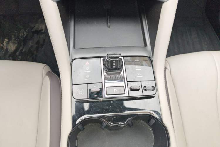 Used BYD Song PLUS New Energy 2025 DM-i 112KM Prestige Model Gear Lever