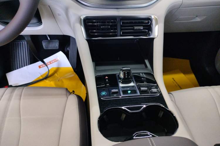 Used BYD Song PLUS New Energy 2025 DM-i 112KM Prestige Model Gear Lever