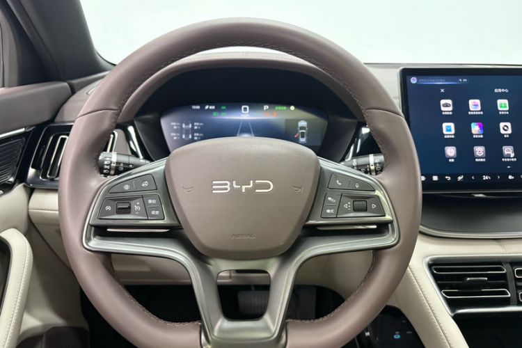 Used BYD Song PLUS New Energy 2025 EV 520km Luxury Version Instrument Cluster