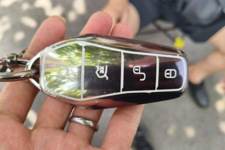 Used BYD Song PLUS New Energy 2025 EV 520km Luxury Version Interior 1