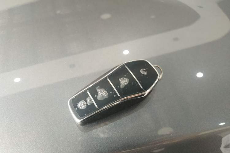 Used BYD Song PLUS New Energy 2025 DM-i Smart Drive 112KM Prestige Model Interior 1