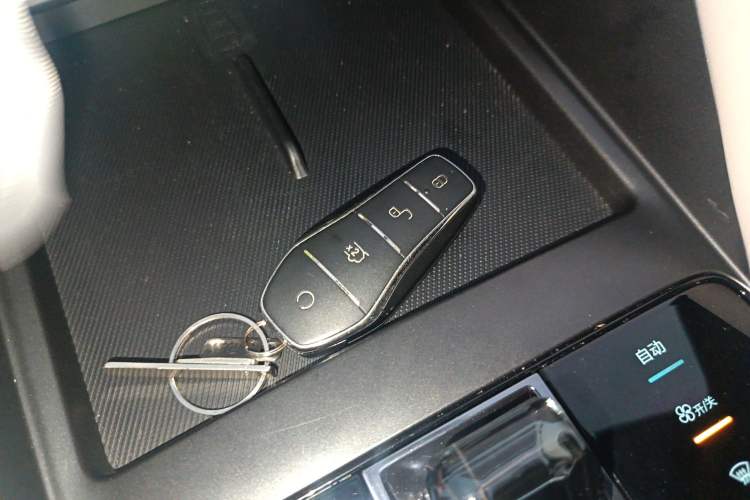 Used BYD Song PLUS New Energy 2025 DM-i 112KM Prestige Model Interior 1