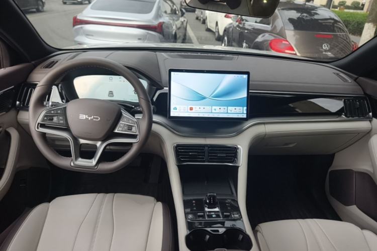 Used BYD Song PLUS New Energy 2025 DM-i 112KM Prestige Model Interior 2
