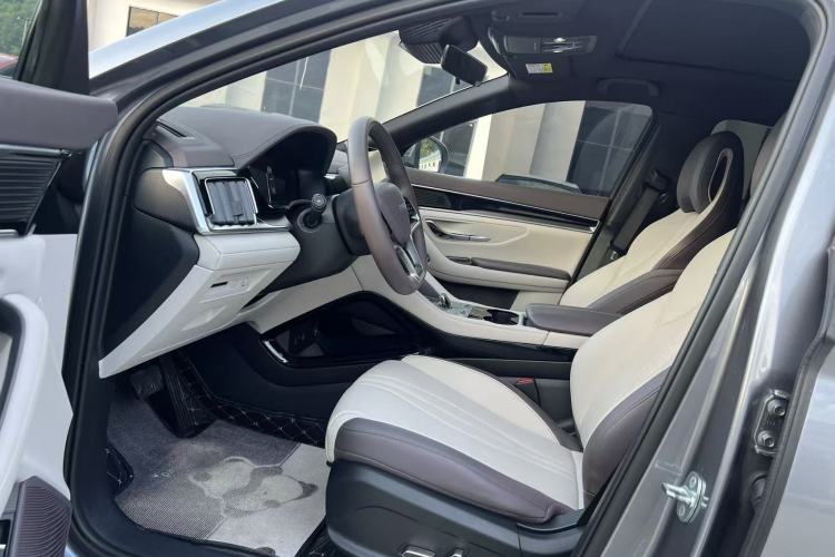 Used BYD Song PLUS New Energy 2025 DM-i 112KM Prestige Model Interior 2