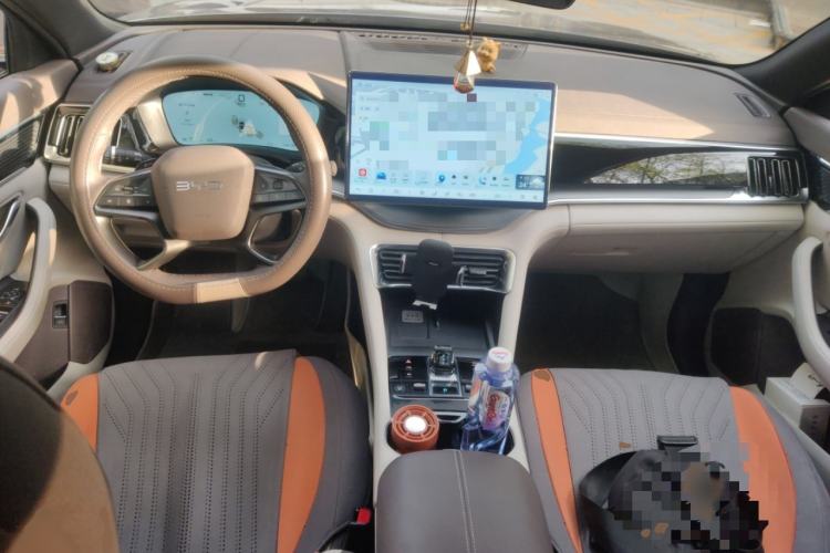Used BYD Song PLUS New Energy 2025 EV 520km Premium Version Interior 2