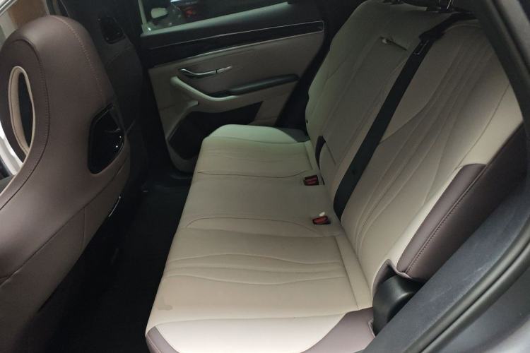 Used BYD Song PLUS New Energy 2025 EV 520km Luxury Version Interior 4