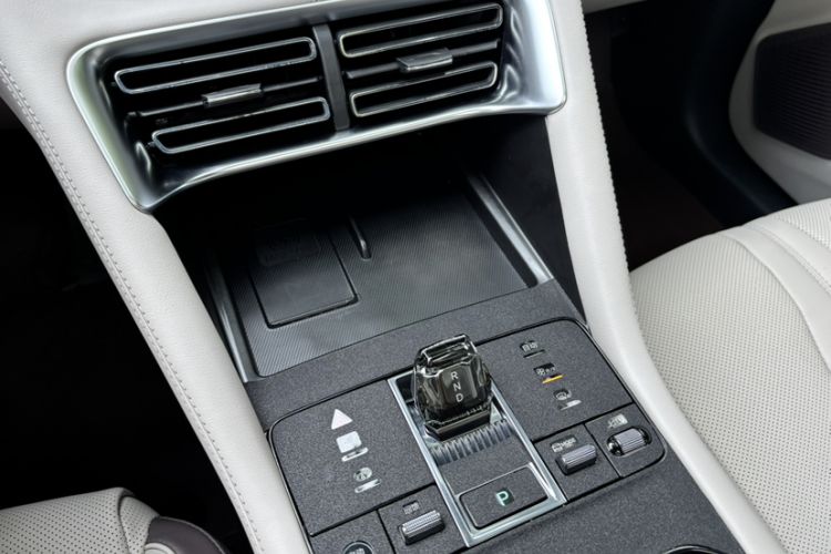 Used BYD Song PLUS New Energy 2025 EV 520km Premium Version Interior 5