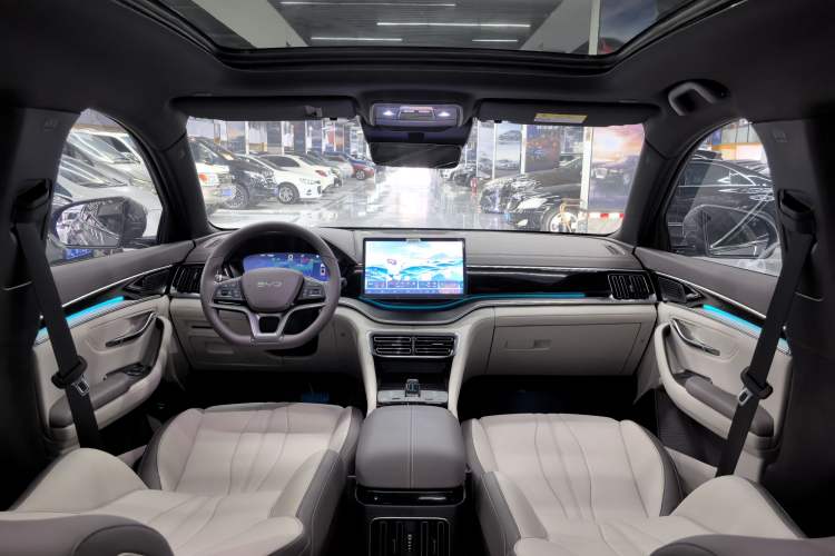 Used BYD Song PLUS New Energy 2025 DM-i 112KM Prestige Model Interior 6