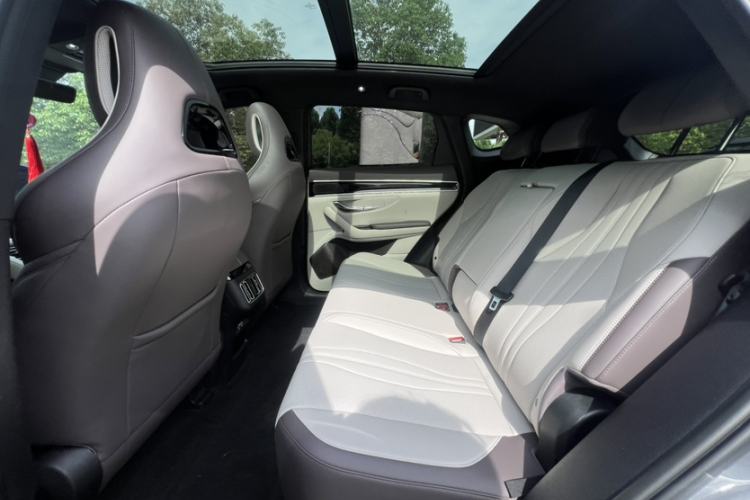 Used BYD Song PLUS New Energy 2025 EV 520km Premium Version Interior 7