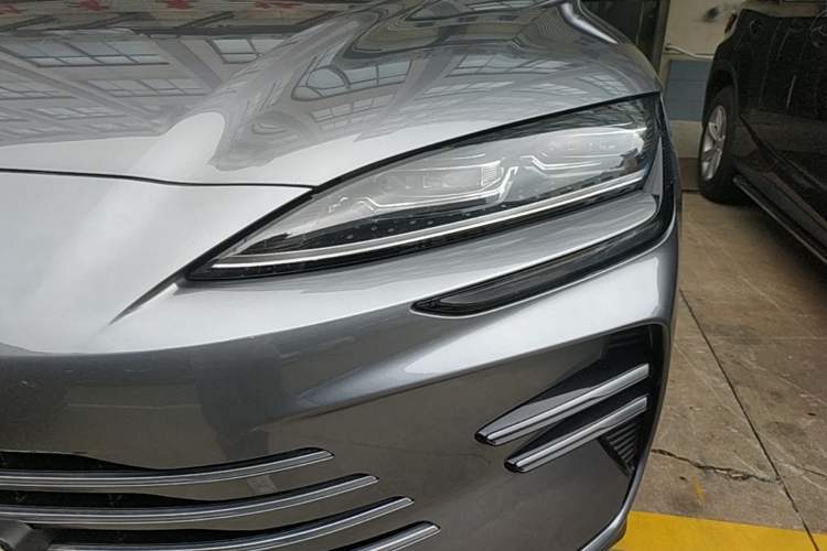 Used BYD Song PLUS New Energy 2025 DM-i 112KM Prestige Model Left Front Headlight