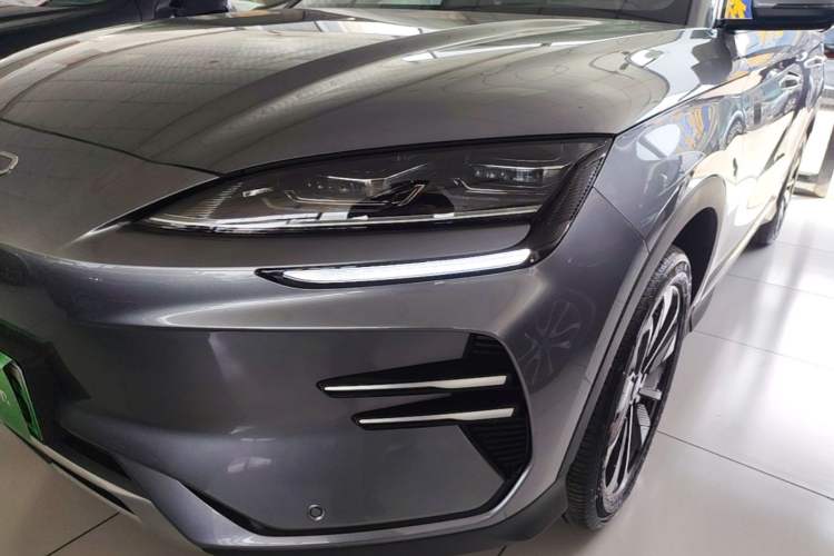 Used BYD Song PLUS New Energy 2025 EV 520km Luxury Version Left Front Headlight