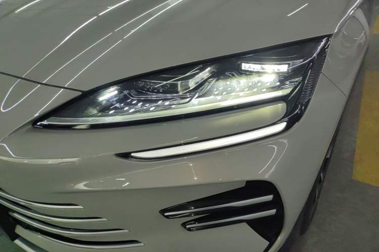 Used BYD Song PLUS New Energy 2025 DM-i 160KM Flagship Model Left Front Headlight