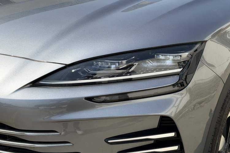 Used BYD Song PLUS New Energy 2025 DM-i 112KM Prestige Model Left Front Headlight
