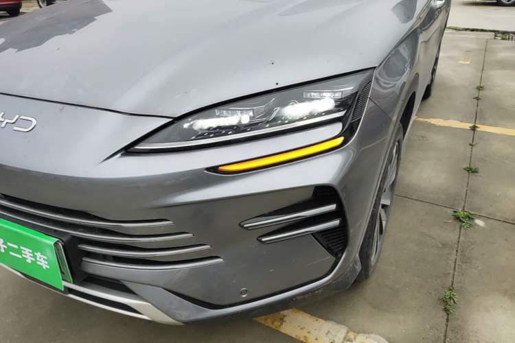Used BYD Song PLUS New Energy 2025 DM-i 112KM Prestige Model Left Front Headlight