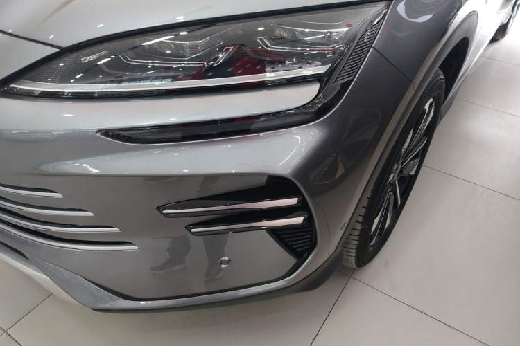 Used BYD Song PLUS New Energy 2025 DM-i 112KM Prestige Model Left Front Headlight