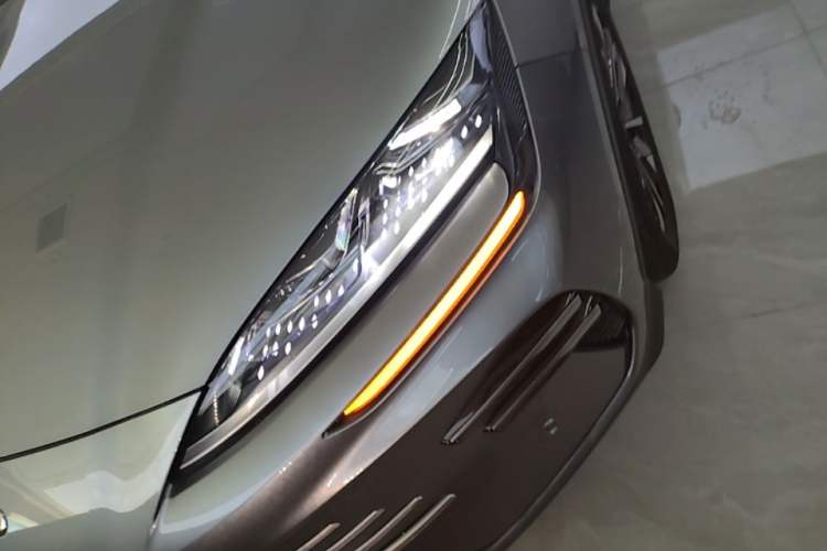 Used BYD Song PLUS New Energy 2025 DM-i Intelligent Driving 112KM Prestige Model Left Front Headlight