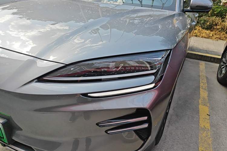 Used BYD Song PLUS New Energy 2025 EV 520km Luxury Version Left Front Headlight
