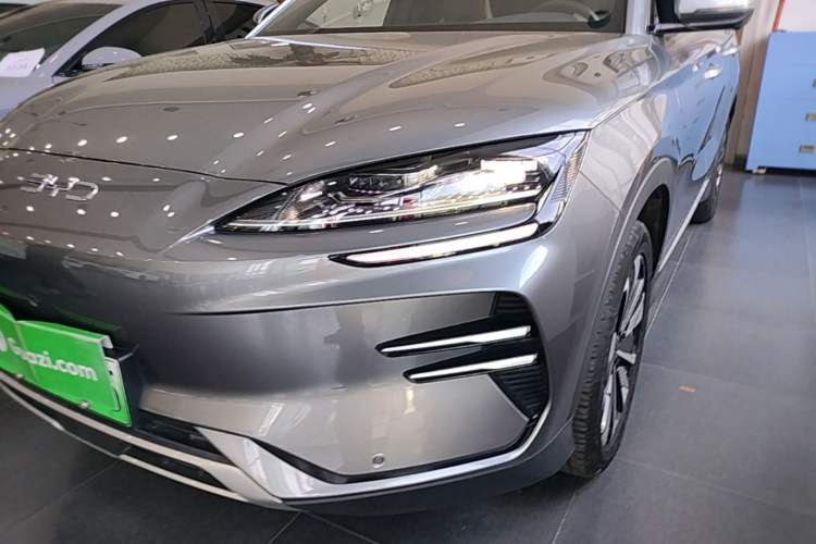 Used BYD Song PLUS New Energy 2025 EV 520km Luxury Version Left Front Headlight