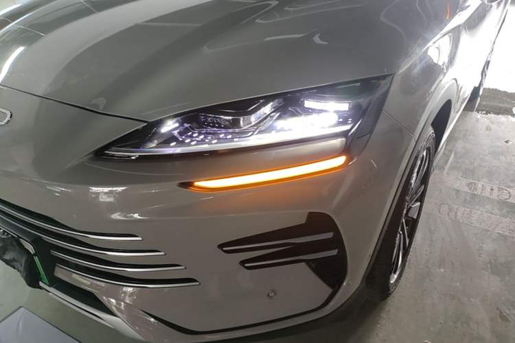 Used BYD Song PLUS New Energy 2025 DM-i 160KM Flagship PLUS Left Front Headlight