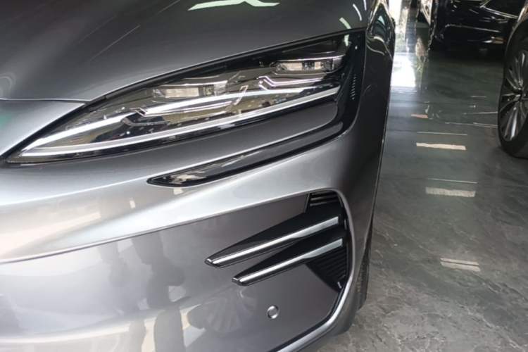 Used BYD Song PLUS New Energy 2025 EV Intelligent Driving Version 520km Premium Model Left Front Headlight