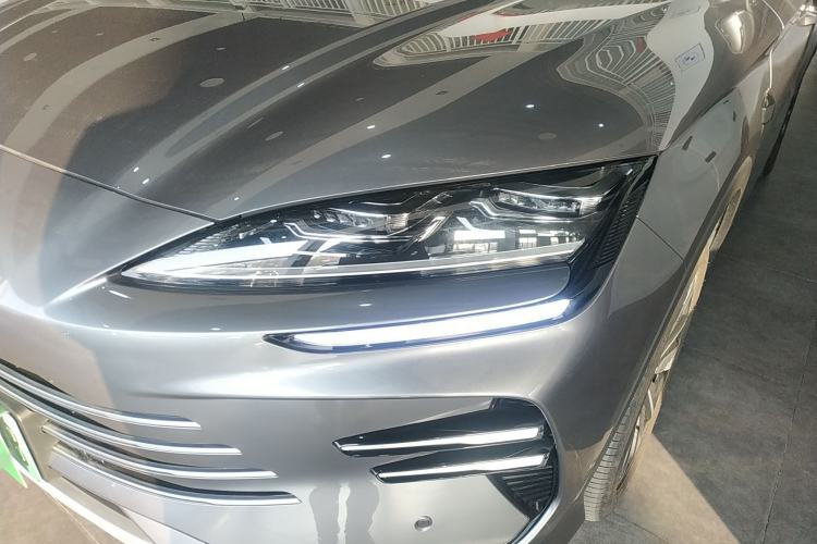 Used BYD Song PLUS New Energy 2025 DM-i Smart Drive 112KM Prestige Model Left Front Headlight