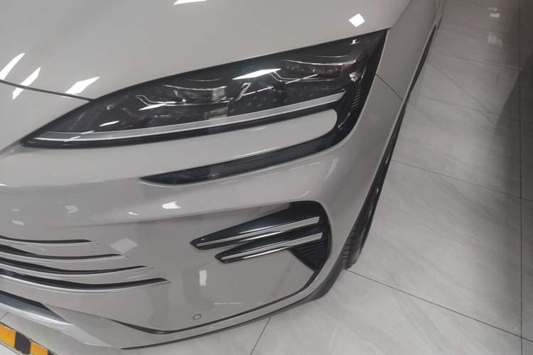 Used BYD Song PLUS New Energy 2025 DM-i 112KM Prestige Model Left Front Headlight