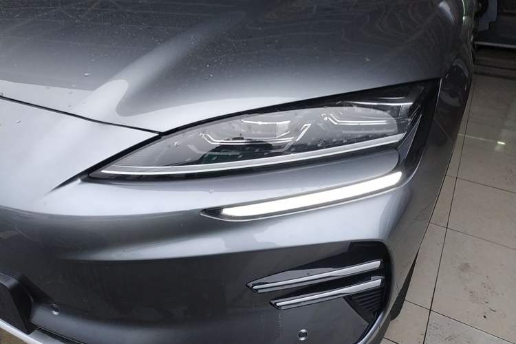 Used BYD Song PLUS New Energy 2025 EV Intelligent Driving Version 520km Premium Model Left Front Headlight