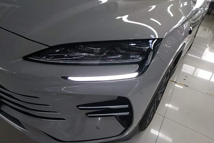 Used BYD Song PLUS New Energy 2025 DM-i Intelligent Driving 160KM Flagship Model Left Front Headlight