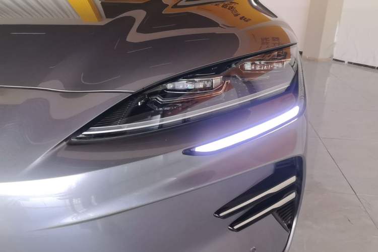 Used BYD Song PLUS New Energy 2025 EV Intelligent Driving Edition 520km Luxury Model Left Front Headlight