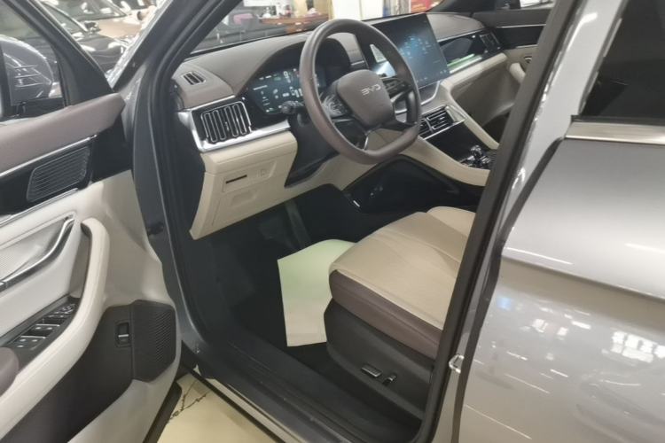 Used BYD Song PLUS New Energy 2025 EV Intelligent Driving Version 520km Premium Model Left Front Seat