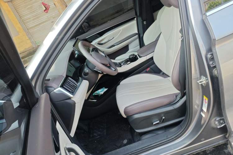 Used BYD Song PLUS New Energy 2025 DM-i Smart Drive 112KM Prestige Model Left Front Seat