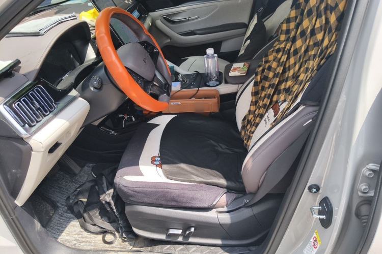 Used BYD Song PLUS New Energy 2025 EV 520km Luxury Version Left Front Seat