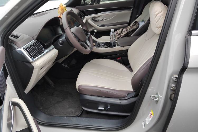Used BYD Song PLUS New Energy 2025 EV 520km Premium Version Left Front Seat