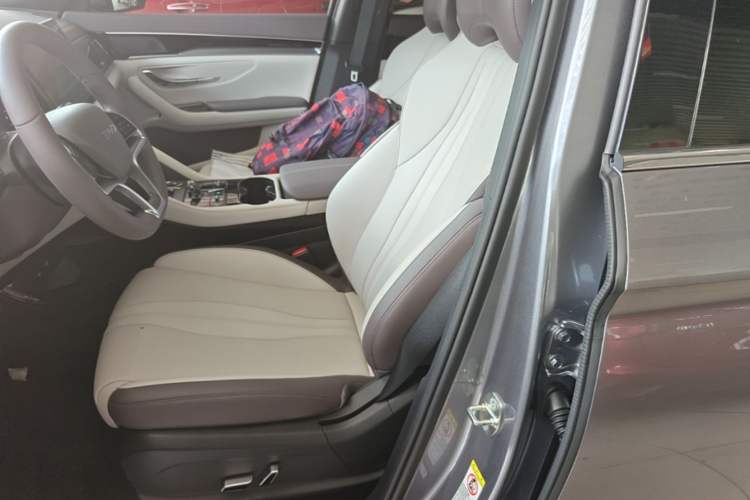 Used BYD Song PLUS New Energy 2025 DM-i 112KM Prestige Model Left Front Seat
