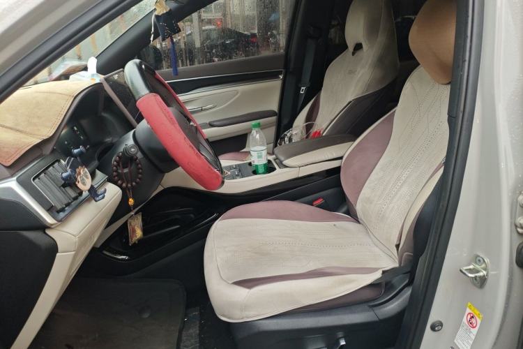 Used BYD Song PLUS New Energy 2025 EV with 605 km Range – Flagship Version Left Front Seat
