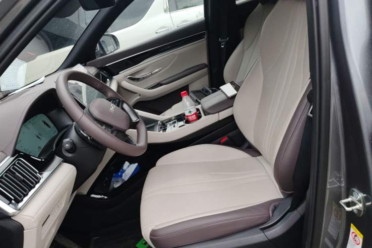 Used BYD Song PLUS New Energy 2025 EV with 605 km Range – Flagship Version Left Front Seat