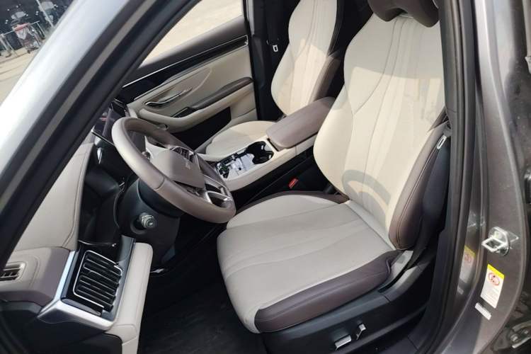 Used BYD Song PLUS New Energy 2025 DM-i 112KM Prestige Model Left Front Seat